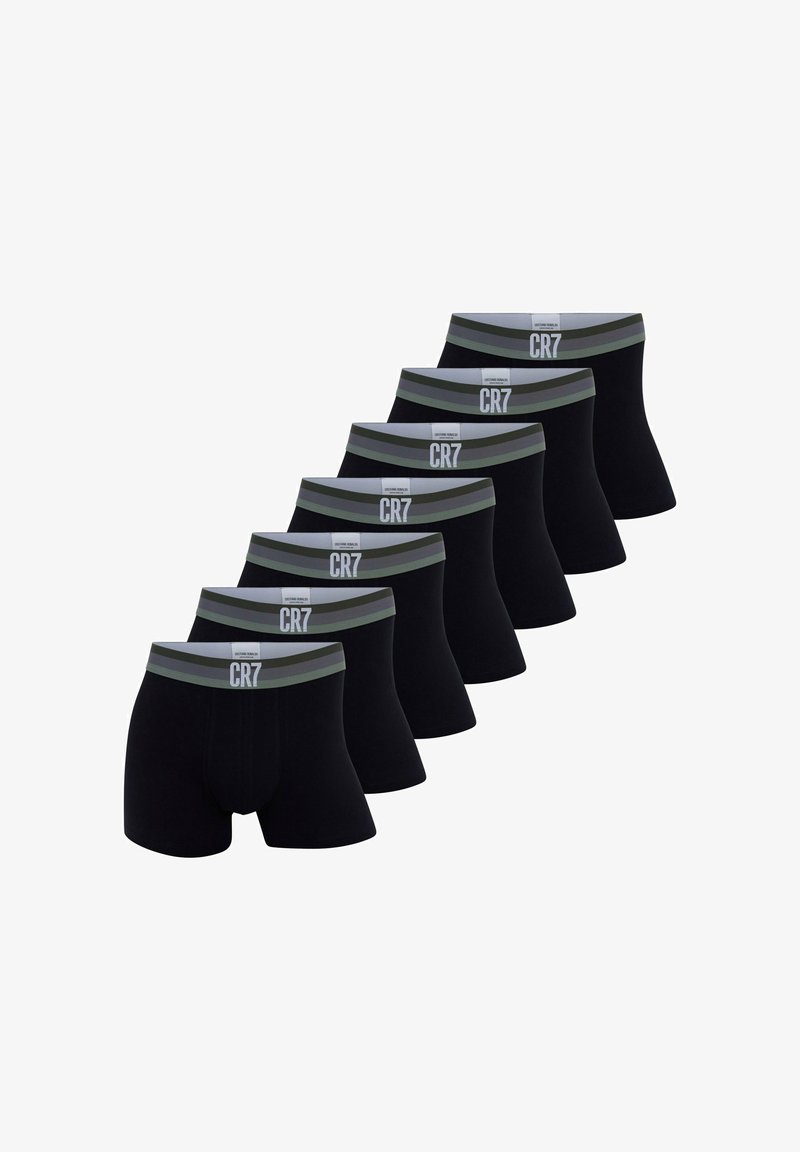 Sept boxers noirs pour hommes avec des ceintures grises présentant le logo "CR7" en blanc, arrangés en formation décalée.