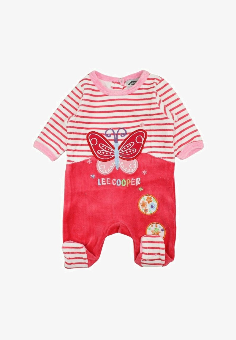 Jumper en velours rouge avec des rayures roses et blanches, présentant un motif de papillon et le texte "LEE COOPER", agrémenté de patchs colorés.