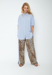 Emily van den Bergh Hemdbluse - blue white stripe