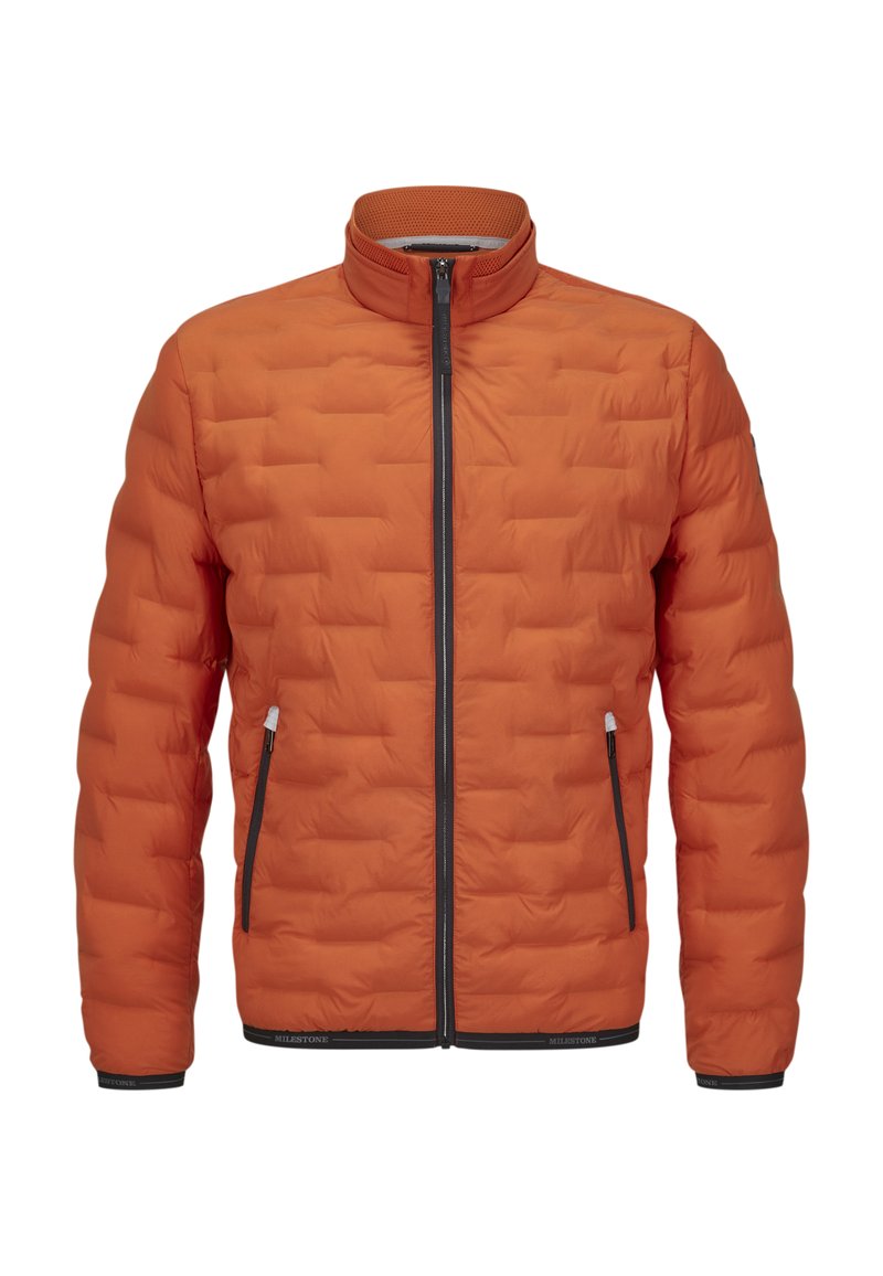 Oranger Steppdaunenmantel mit Stehkragen, Frontreißverschluss, zwei Seitentaschen, gesteppte Musterung und schwarzen Details am Saum und an den Bündchen.