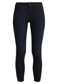 Jeans ajustados de mezclilla oscura, con cintura alta, bolsillos frontales y un corte estrecho desde la cadera hasta el tobillo. Color uniforme con mínima decoloración.