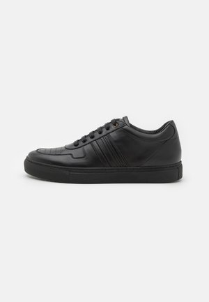 Paul Smith Tenisky - black