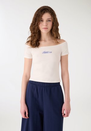 - T-shirt z nadrukiem