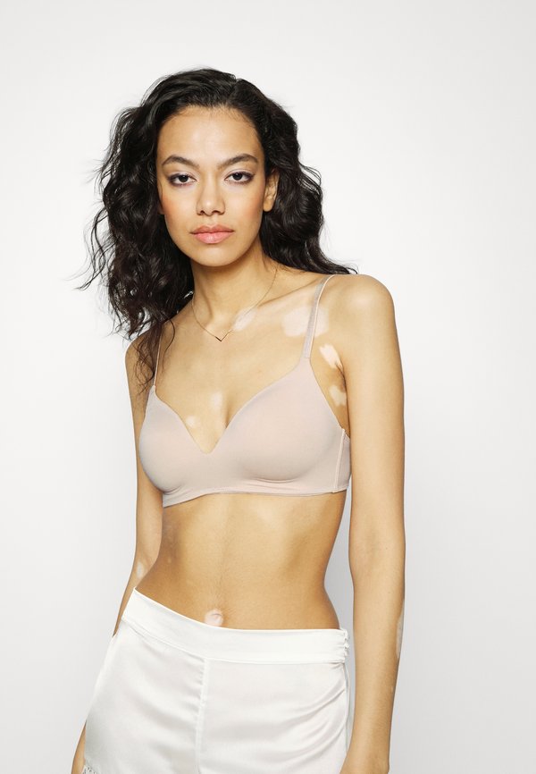 BRA FLORA THERESIA - Triangle bra - beige