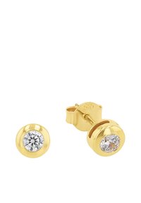 Guldörhängen med runda klara ädelstenar i fattningar, visas med ena örhänget framifrån och det andra vinklat för att visa fästet.