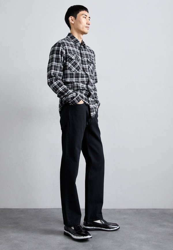 JEAN - Straight leg jeans3