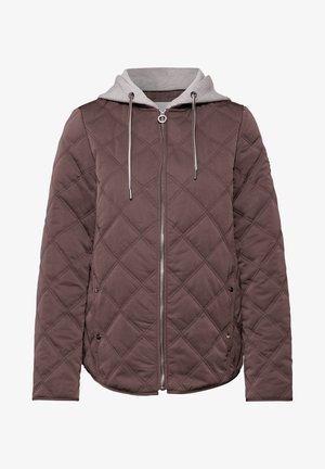 Veste matelassée marron avec fermeture éclair devant, deux poches à boutons-pression, et une capuche gris clair avec cordons de serrage.