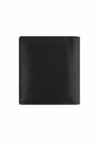Zwart leren portemonnee met een gestructureerde afwerking, bi-fold ontwerp, met gestikte randen en zonder zichtbare hardware of versieringen.