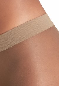 Transparente Strumpfhosen in einem hellbraunen Farbton mit einem gerippten, beigen Bund. Glatte Textur mit subtiler Glanzoptik, für eine eng anliegende Passform konzipiert.