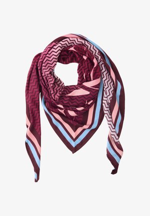 Bufanda triangular en burdeos, azul, rosa y crema. Presenta patrones en zigzag y franjas audaces. Fabricada con un tejido ligero.