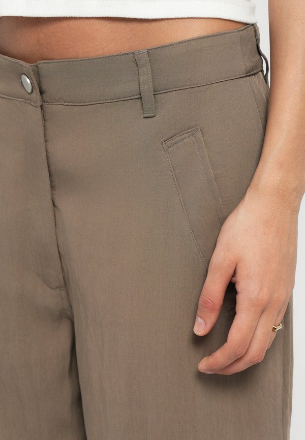 TULA TROUSER - Cargo trousers2