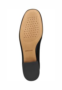 Zwarte schoenzool met een gladde leerachtige bovenkant, tan middenzool, een gestructureerde rubberen hak, voorzien van afvoergaten en het Geox-logo.