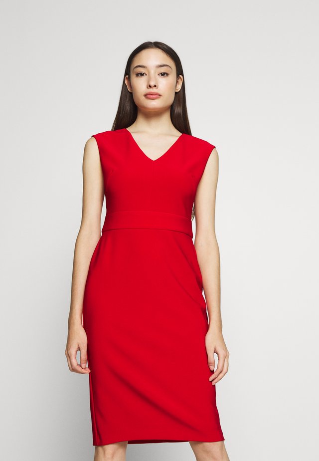 JANNETTE CAP SLEEVE DAY DRESS - Robe fourreau - persimmon