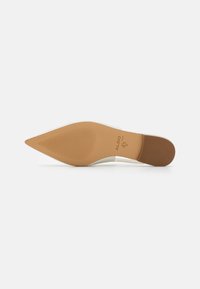 ALDO BUDAPEST - Sarokpántos balerina cipők - white