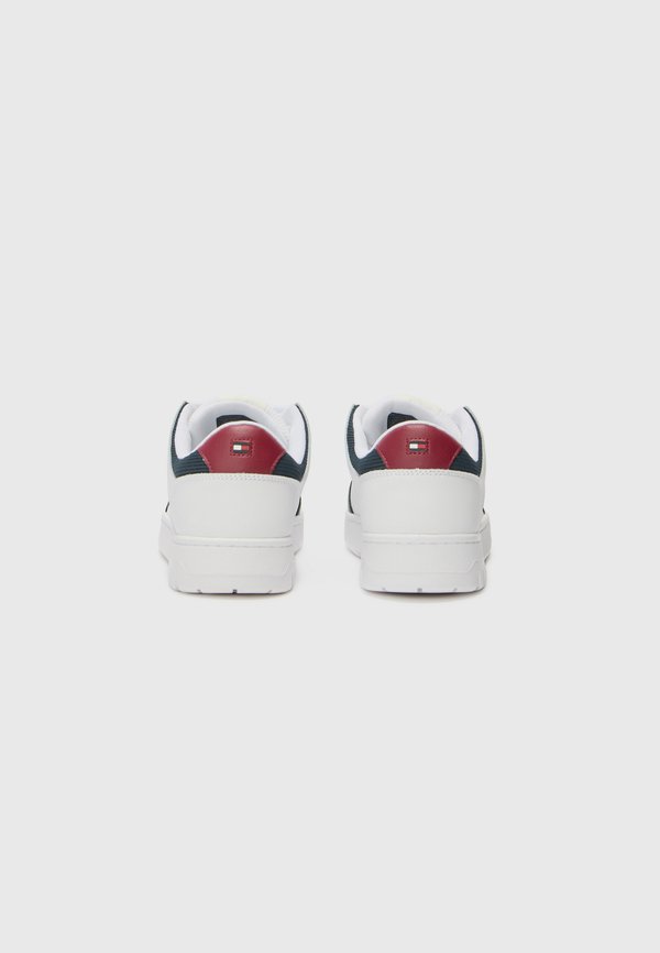 TH CORE LITE - Trainers2