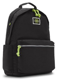 Zaino nero con design arrotondato, dotato di una tasca anteriore con zip, dettagli verdi e materiale in tessuto. Patch con logo visibile sul davanti.