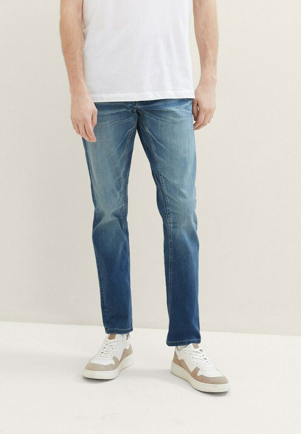 REGULAR TAPERED - Jeans Tapered Fit