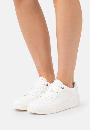 Esprit Sneaker low - white