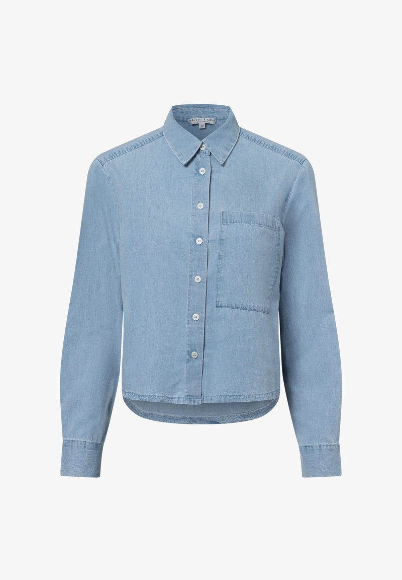 Hellblaues Jeanshemd mit durchgehender Knopfleiste, Haifischkragen, langen Ärmeln und einer einzelnen Brusttasche. Weiche Textur mit kurzem Schnitt.
