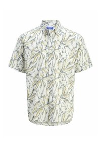 Camisa de manga corta con botones en crema claro y un patrón de hojas en verde y navy. Cuenta con un cuello estándar y un diseño de corte relajado.