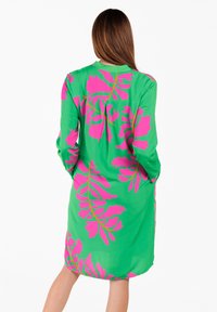Key Largo KYOTO V-NECK - Freizeitkleid - grass green