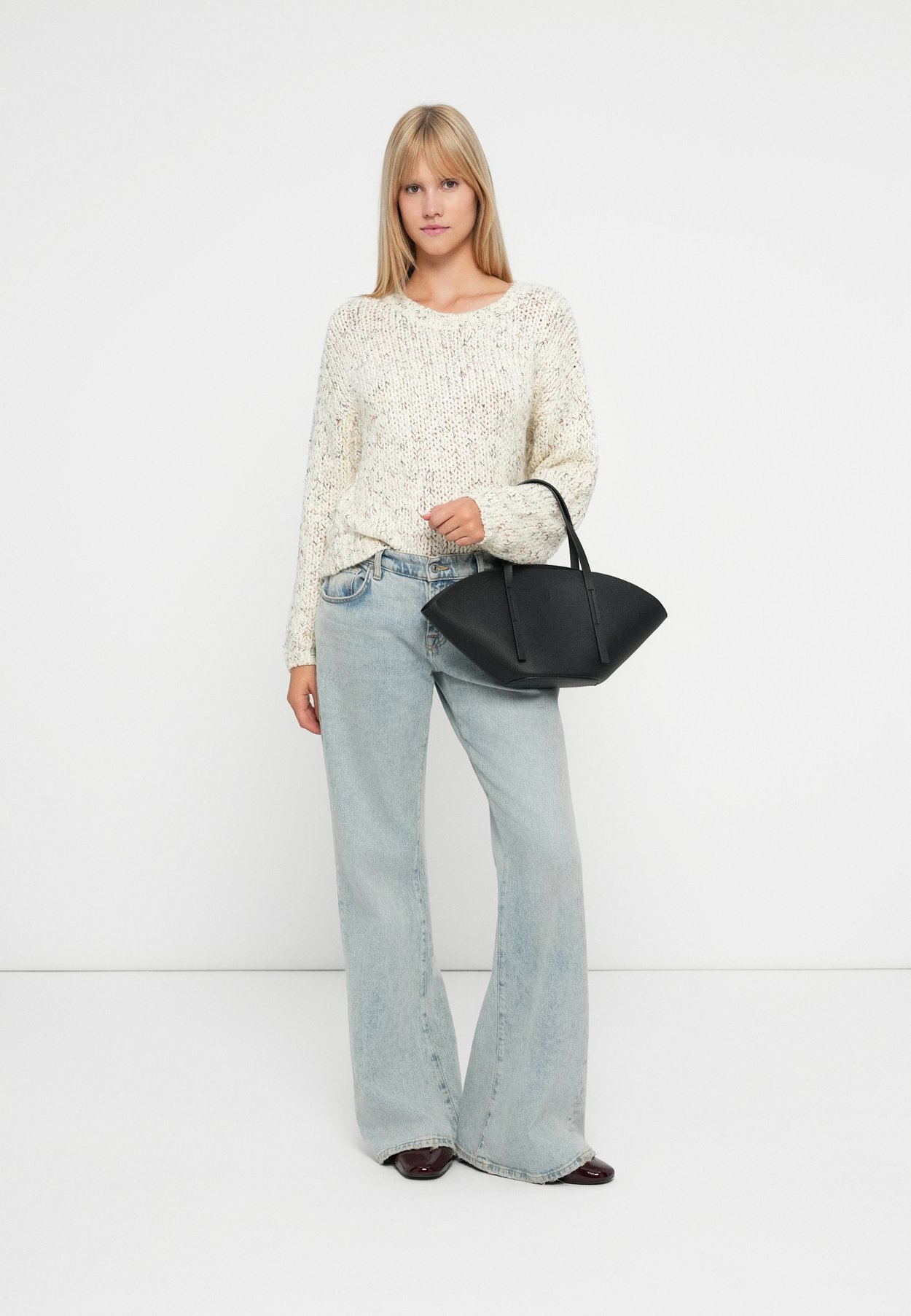 ONLWINTER SEQUINS O NECK