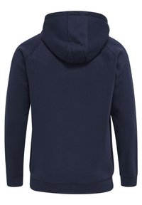 Felpa blu navy con una texture morbida, presenta un cappuccio con coulisse, maniche lunghe e polsini e orlo a costine. La vista posteriore non mostra decorazioni.