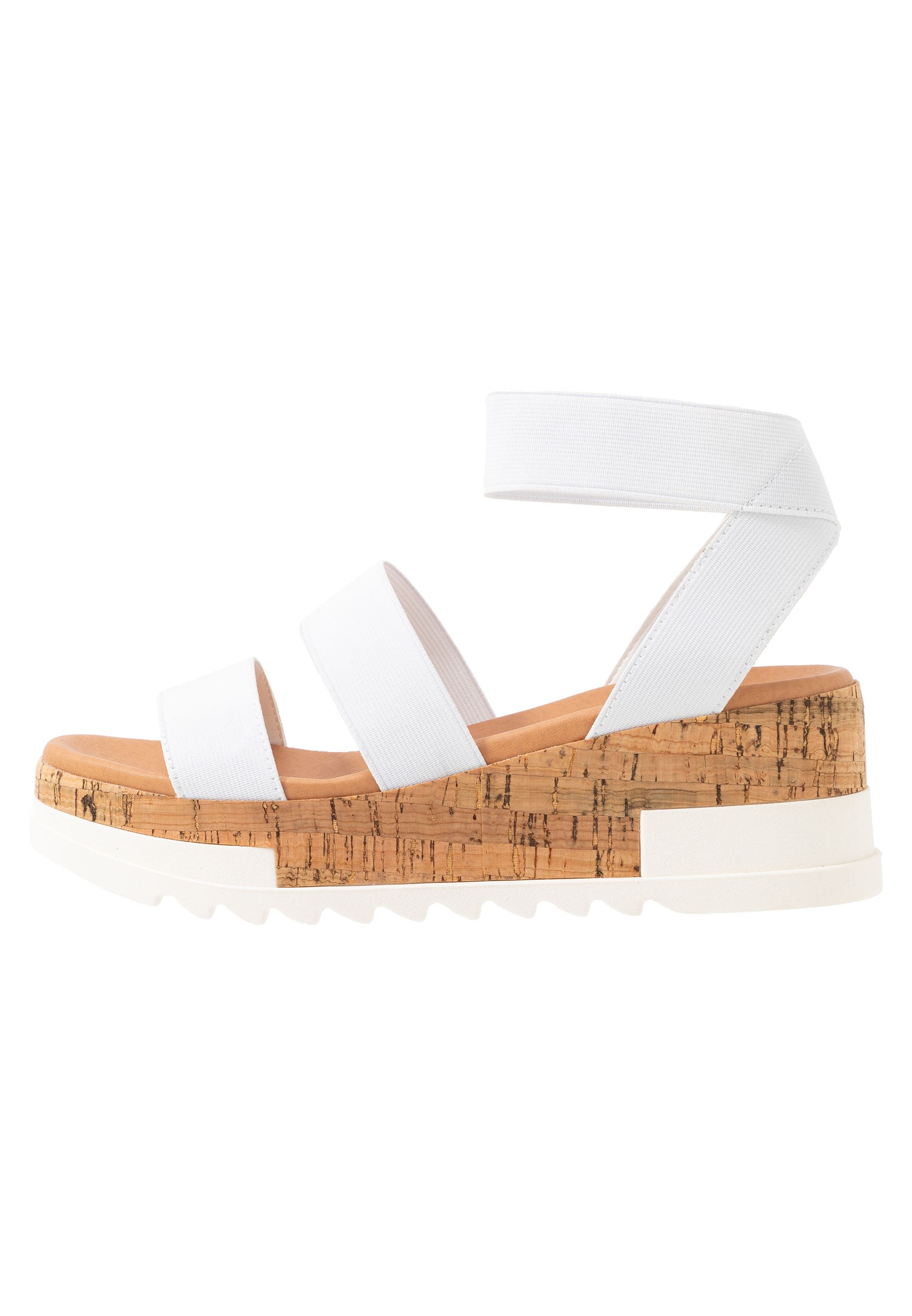 steve madden platform sandals white