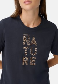 camel active T-SHIRT AUS REINER BAUMWOLLE - T-shirts print - night blue