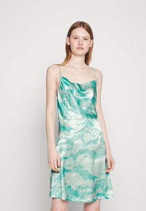 Pieces PCKERRA STRAP SHORT DRESS - Koktailové šaty/večierkové šaty - blue atoll/graphic