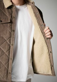 Next BORG LINED DIAMOND QUILT  - Jas - stone natural