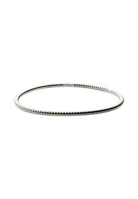 Pulsera de color plata con un diseño flexible, que presenta un patrón texturizado en zigzag a lo largo de toda su superficie. Ligera y de perfil delgado.