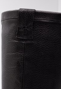 Bullboxer Botas - black