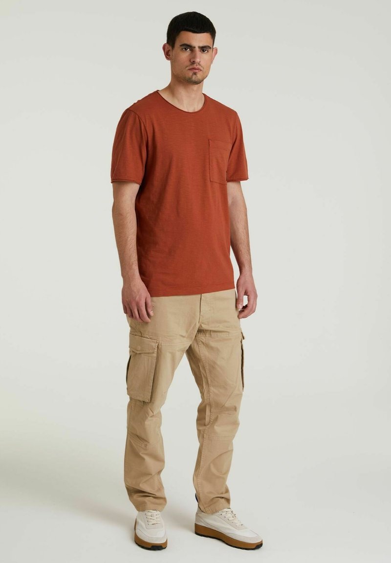 CHASIN’ T-shirt basic rood