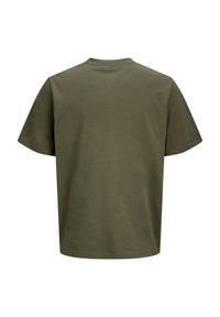 Olivengrøn bomuld t-shirt med korte ærmer, rund hals og en løs pasform. Glat tekstur og minimalistisk design uden mønstre eller detaljer.