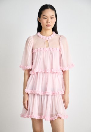 FLOW DRESS - Juhlamekko - carmine rose