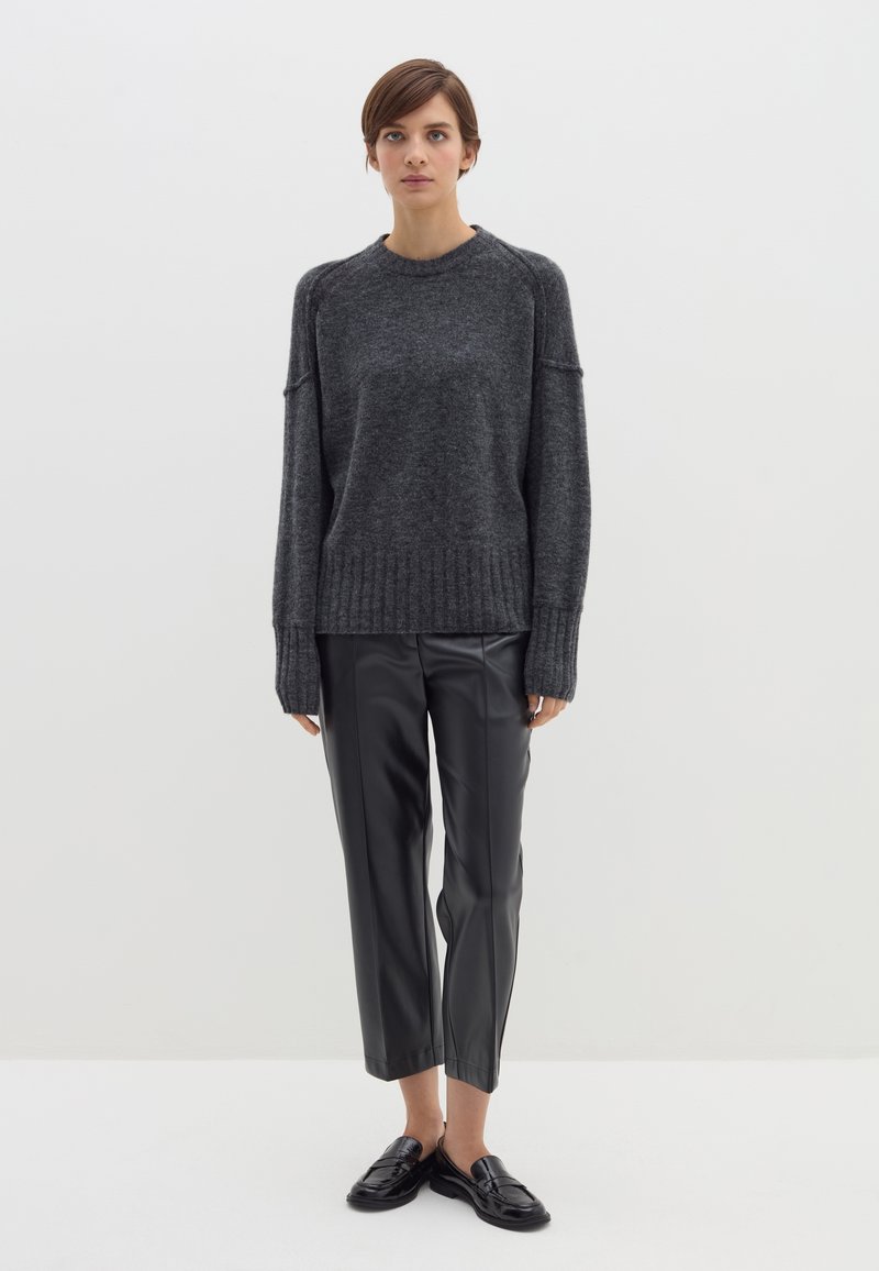 Stefanel Broek zwart Stefanel Broek zwart