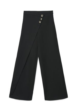 Pantalon noir à jambes larges en tissu lisse, doté d'une superposition diagonale et de trois boutons métalliques à la taille.