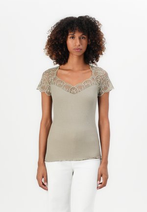 BEATHA CAP SLEEVE REGULAR - Basic T-shirt - laurel oak