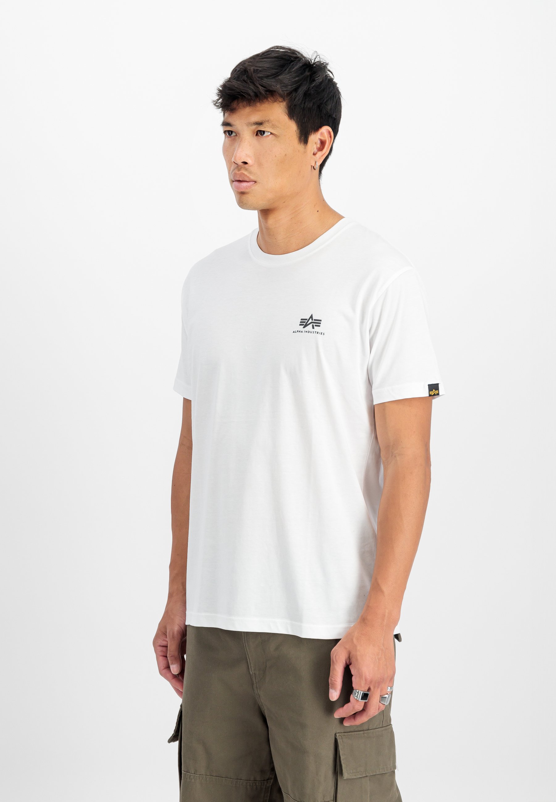 T-shirt Uomo Alpha Industries Basic Small Logo, Cotone Pettinato, Vestibilità Regolare, Nera O Bianca - 2