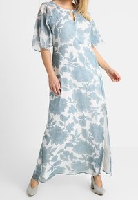 JUNAROSE - by VERO MODA Długa sukienka