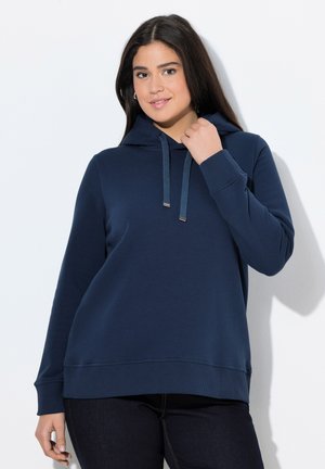 Felpa con cappuccio blu navy con polsini e orlo a coste. Presenta lacci e una vestibilità rilassata. Texture liscia, adatta per l'abbigliamento casual.