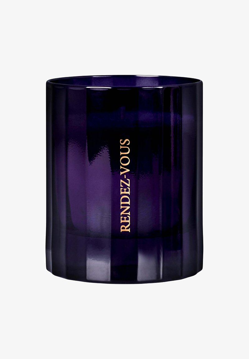 Bougeoir en verre rond de couleur violet foncé avec une surface texturée et le texte doré "RENDEZ-VOUS". Il présente un bord lisse et une épaisseur constante.