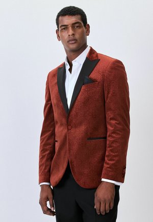 REGULAR FIT - MEDALLION EMBOSSSED  - Sakko - rust brown