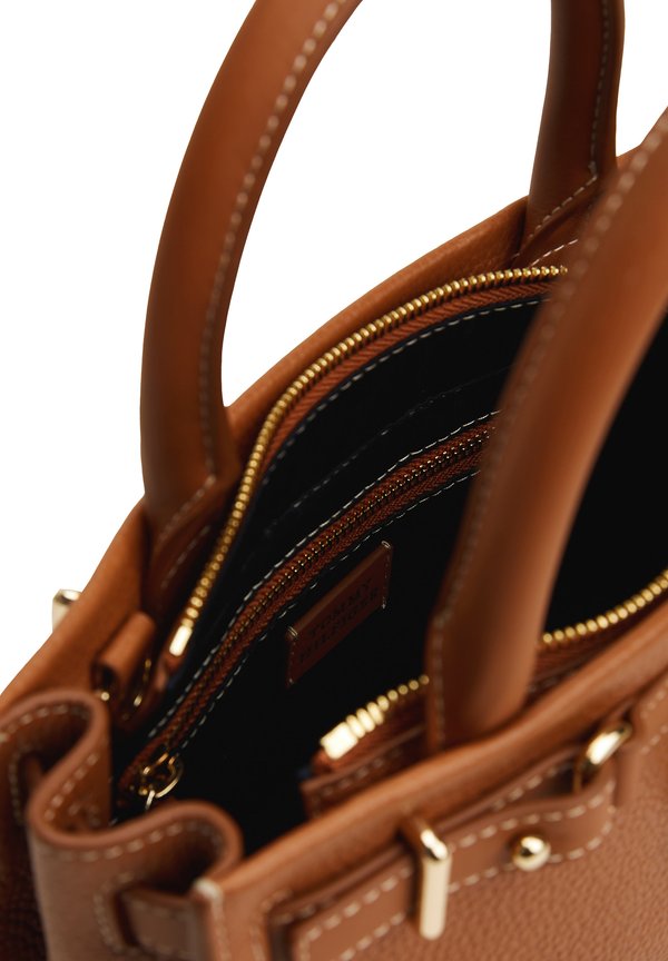 AMERICAN ICON MINI TOTE - Handbag - cinnamon bark2