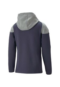 Felpa blu navy con cappuccio grigio e pannelli sulle spalle, caratterizzata da una texture liscia e maniche lunghe. La vista posteriore mostra i dettagli delle cuciture e assenza di grafiche.