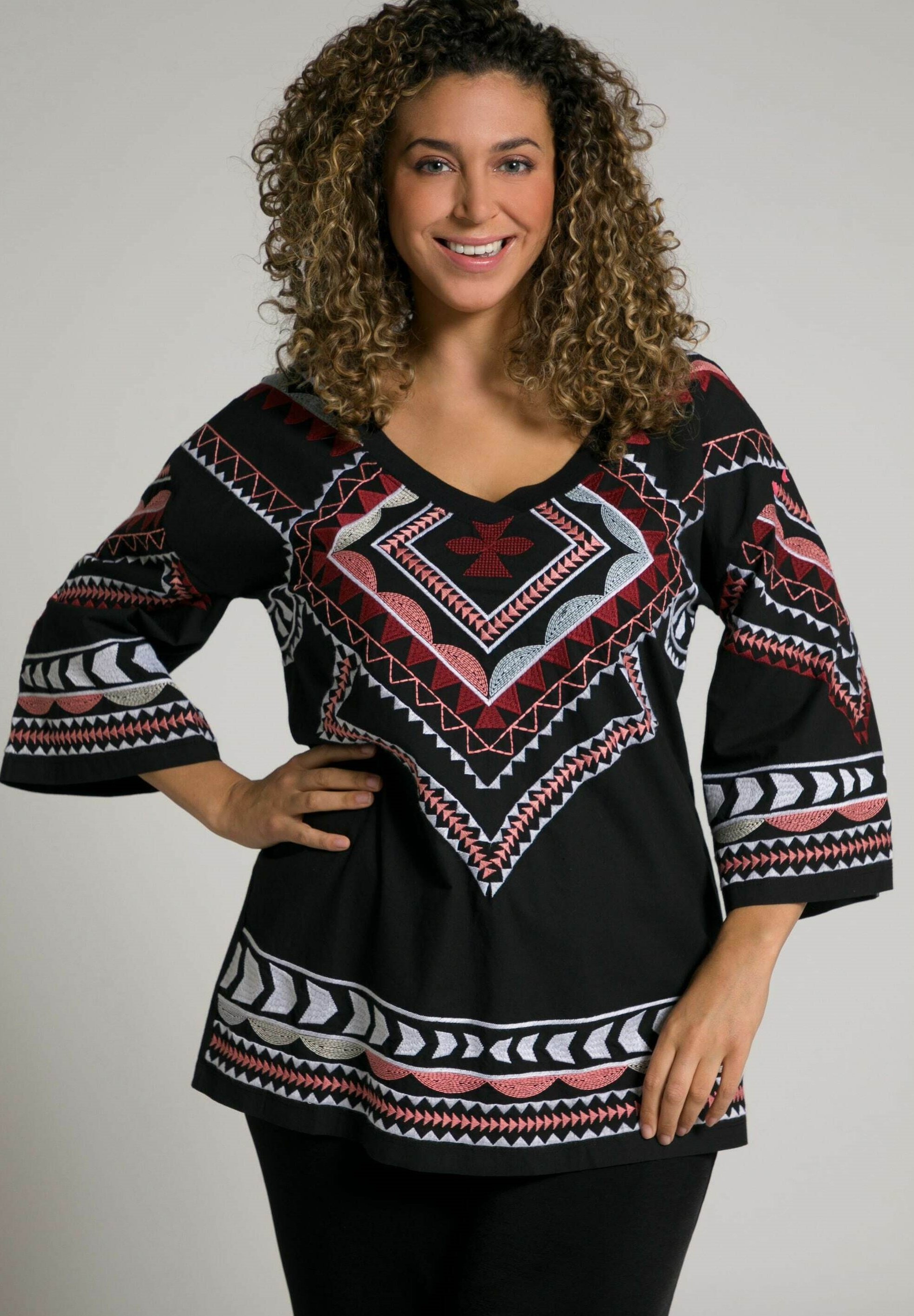 Ulla Popken STICKEREI V-AUSSCHNITT 3/4-ARM - Tuniek - zwart - Zalando.nl
