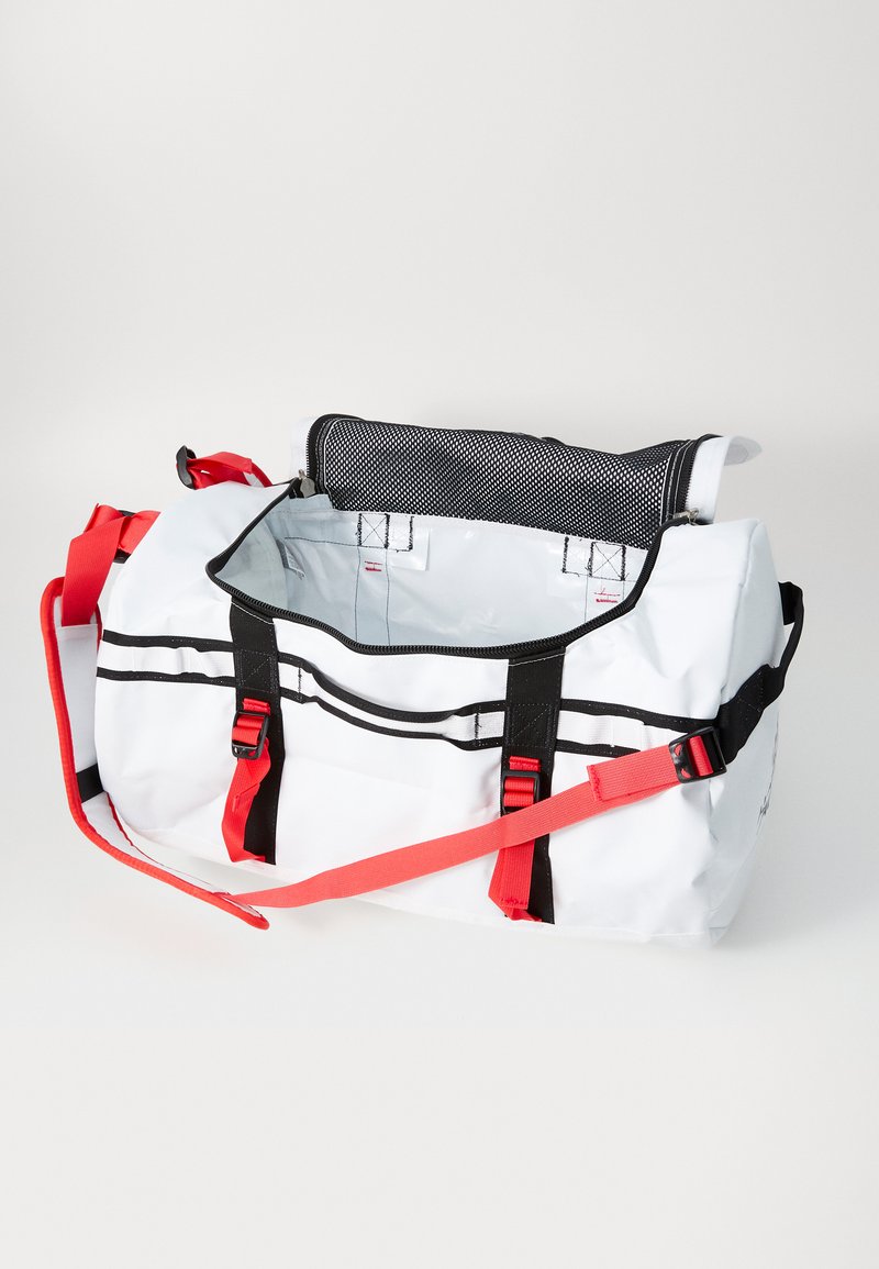 The North Face BASE CAMP DUFFEL - S UNISEX - Rucksack - white/black/elevation  red/white - Zalando