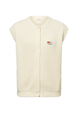 Crèmekleurige gebreide vest met een gestructureerd patroon, ronde halslijn en knoopsluiting aan de voorkant. Inclusief een klein kleurrijk logo-embleem.