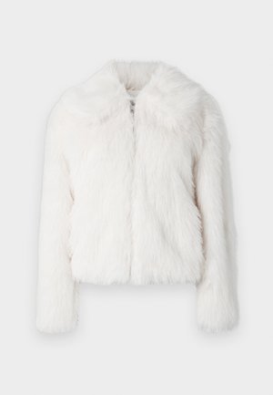 Weiße Kunstpelzjacke mit einer weichen, flauschigen Textur, cropped Design und breitem Kragen. Mit einem Reißverschluss vorne und langen Ärmeln.